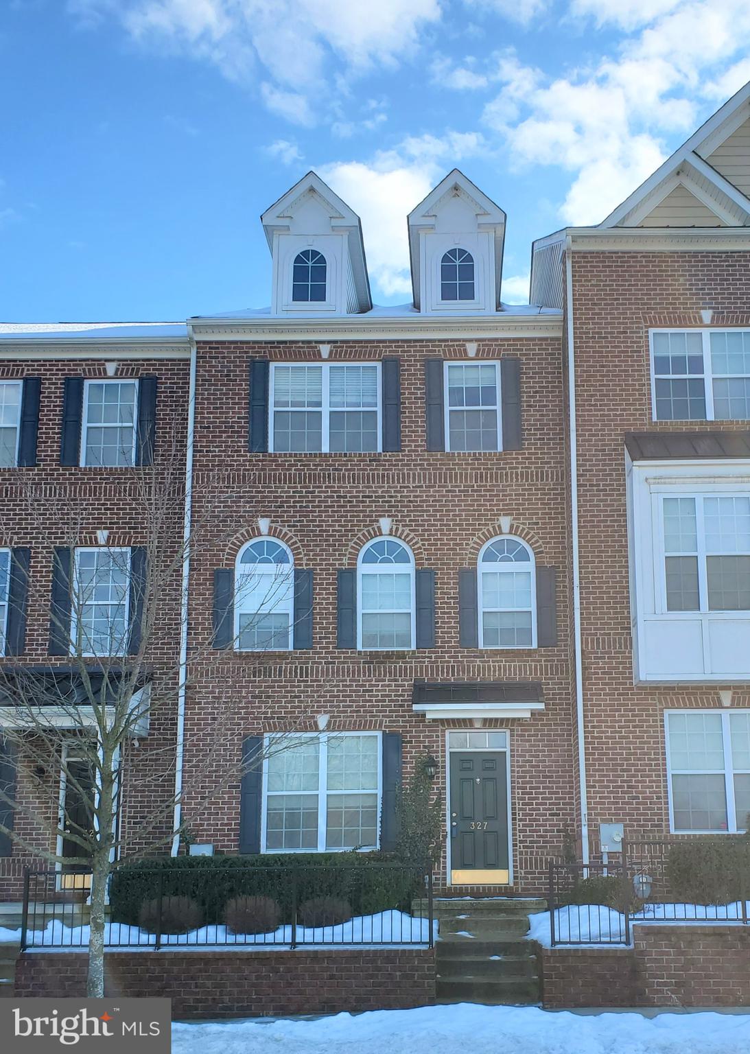 327 Lenape Way Claymont, DE 19703 - Photo 1 of 17