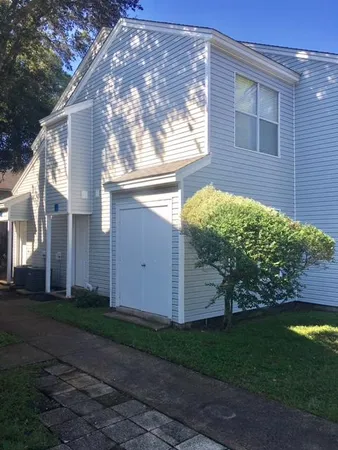 $1,575 | 31 Park Circle Southeast, Unit 18, Fort Walton Beach, FL 32548