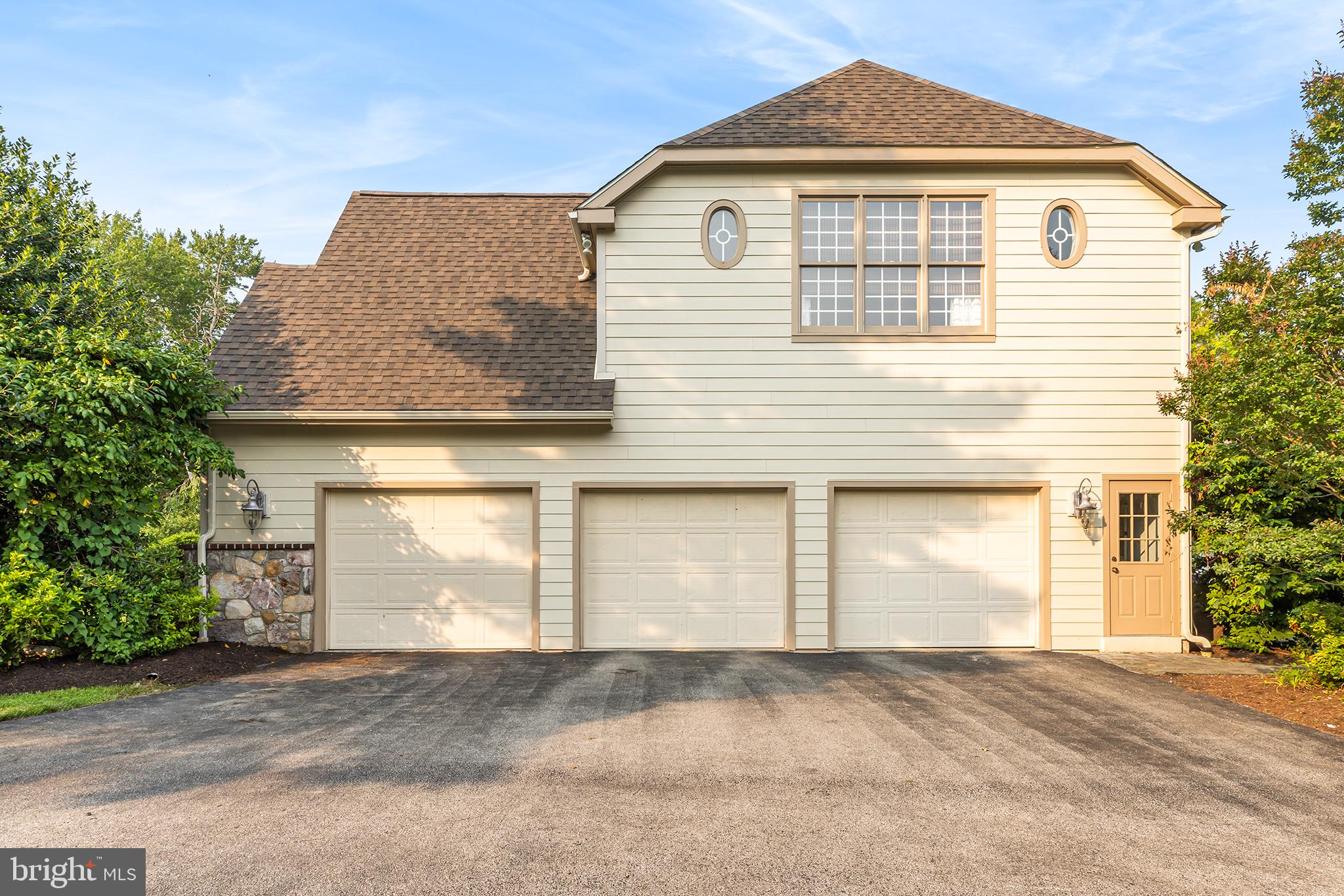 5 Mill Road Malvern, PA 19355 - Photo 46 of 53 side load 3+ car garage