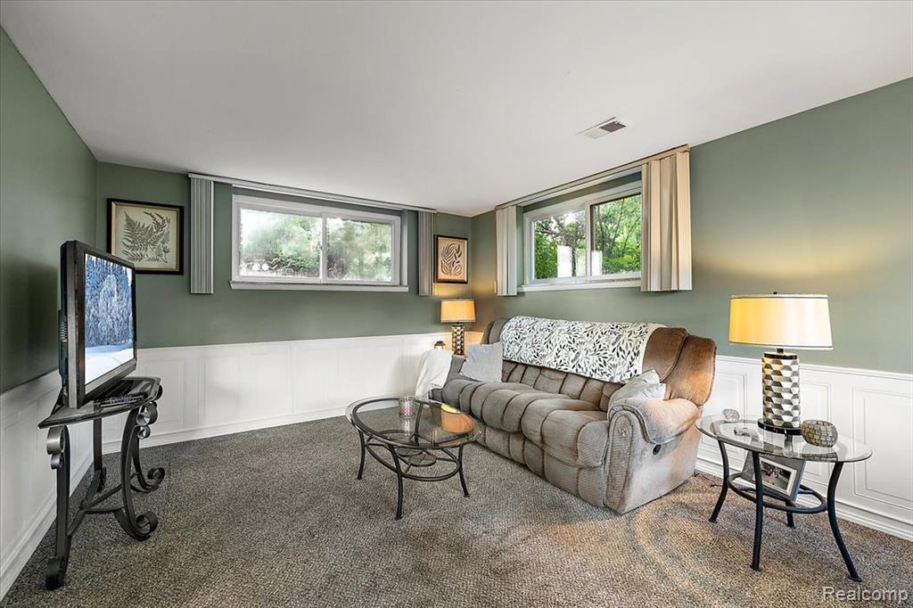 25670 Beck Road Novi, MI 48374 - Photo 4 of 49 Gallery Image 4