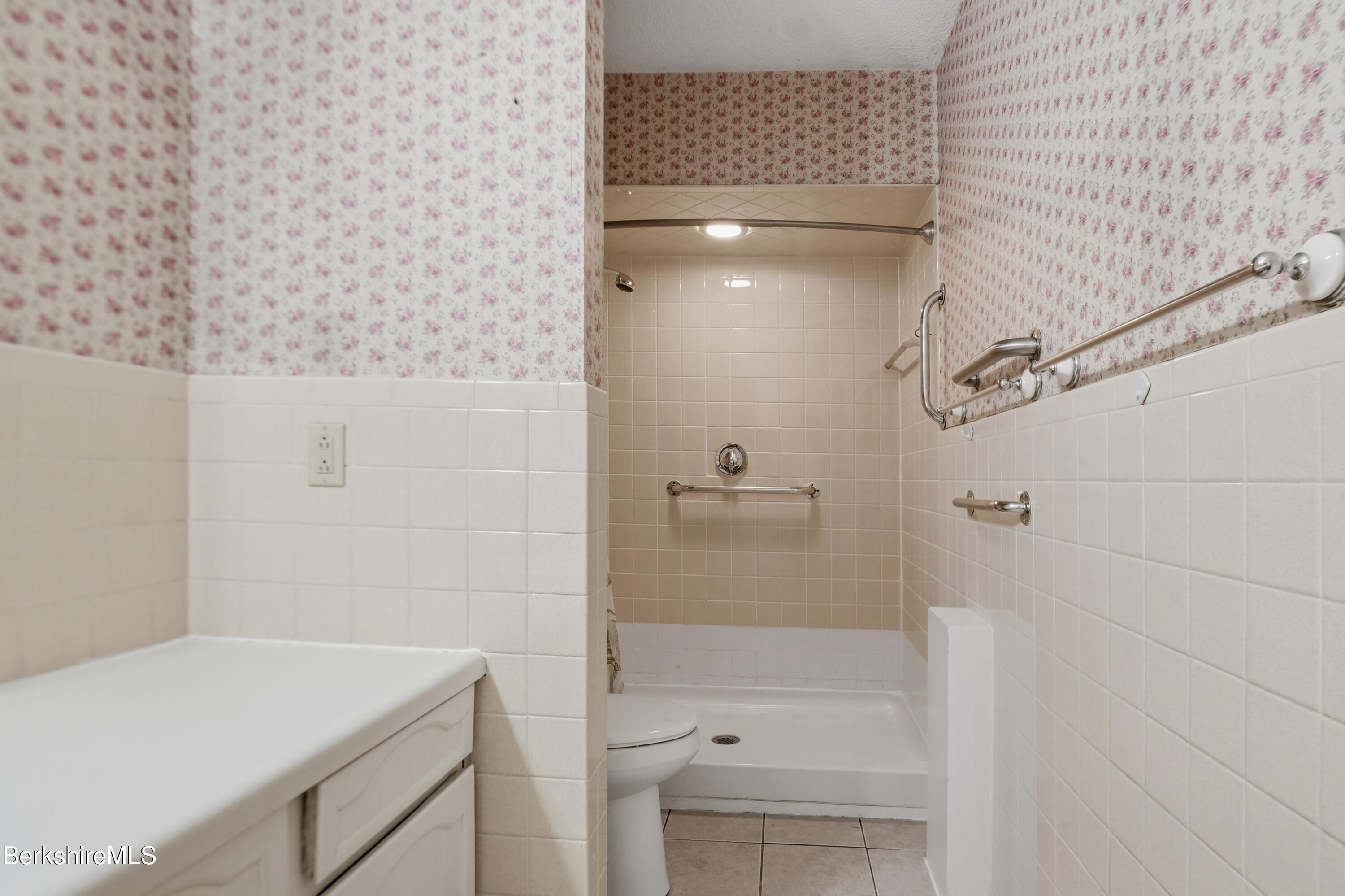 1 Colt Road, Unit 1 Pittsfield, MA 01201 - Photo 16 of 28 a bathroom with a shower