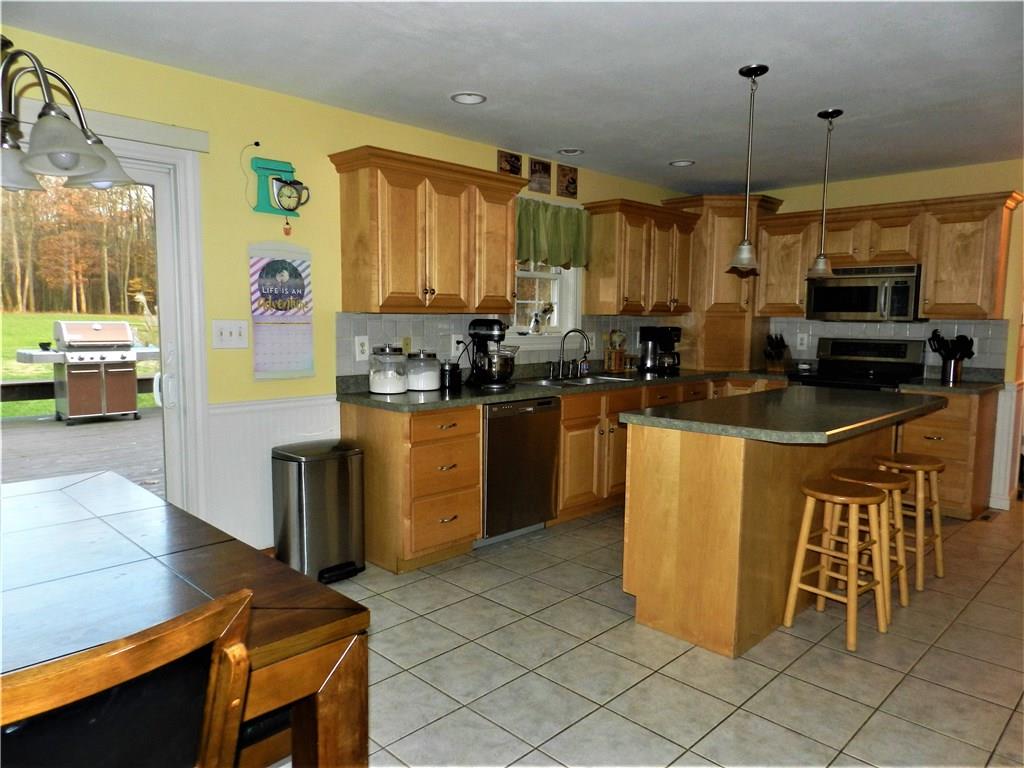 990 North Valley View Road Pulaski, PA 16143 - Photo 6 of 25 Gallery Image 6