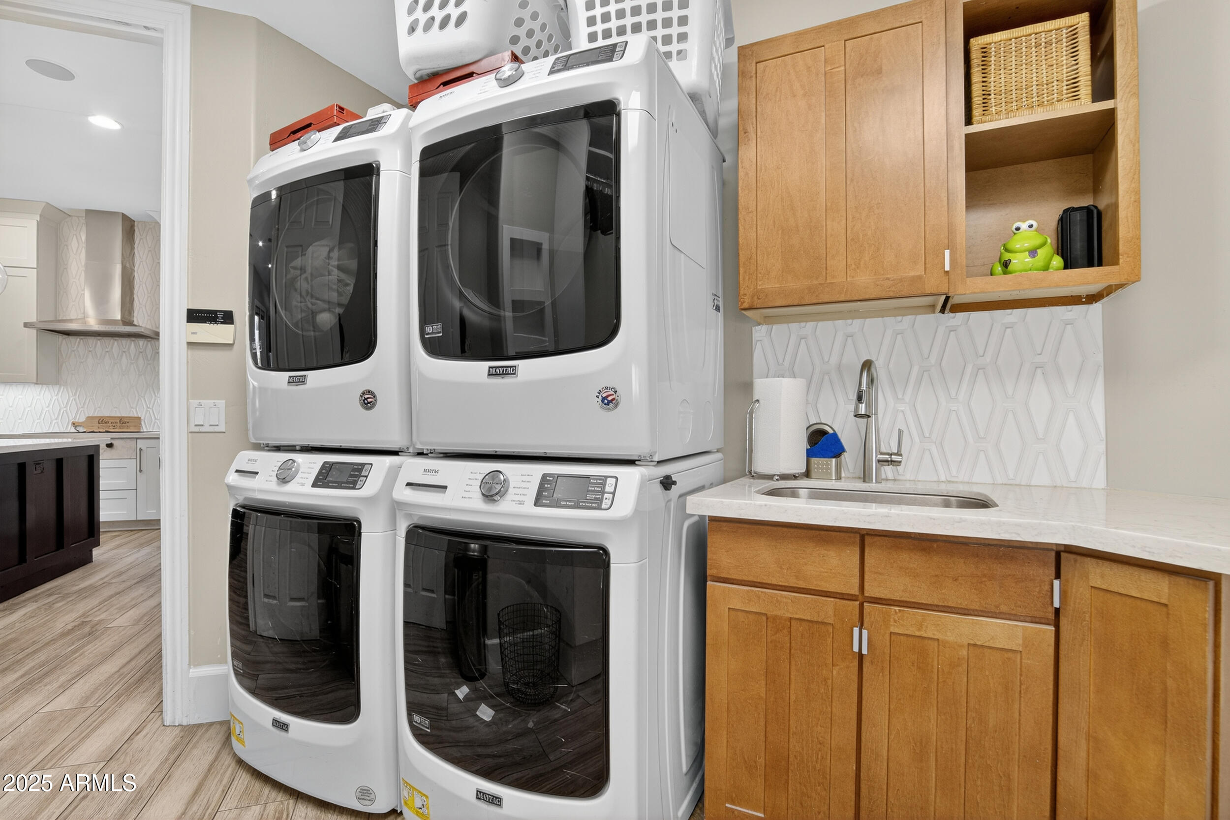 1333 North Cliffside Drive Gilbert, AZ 85234 - Photo 32 of 98 66_060_178_a4m_mg