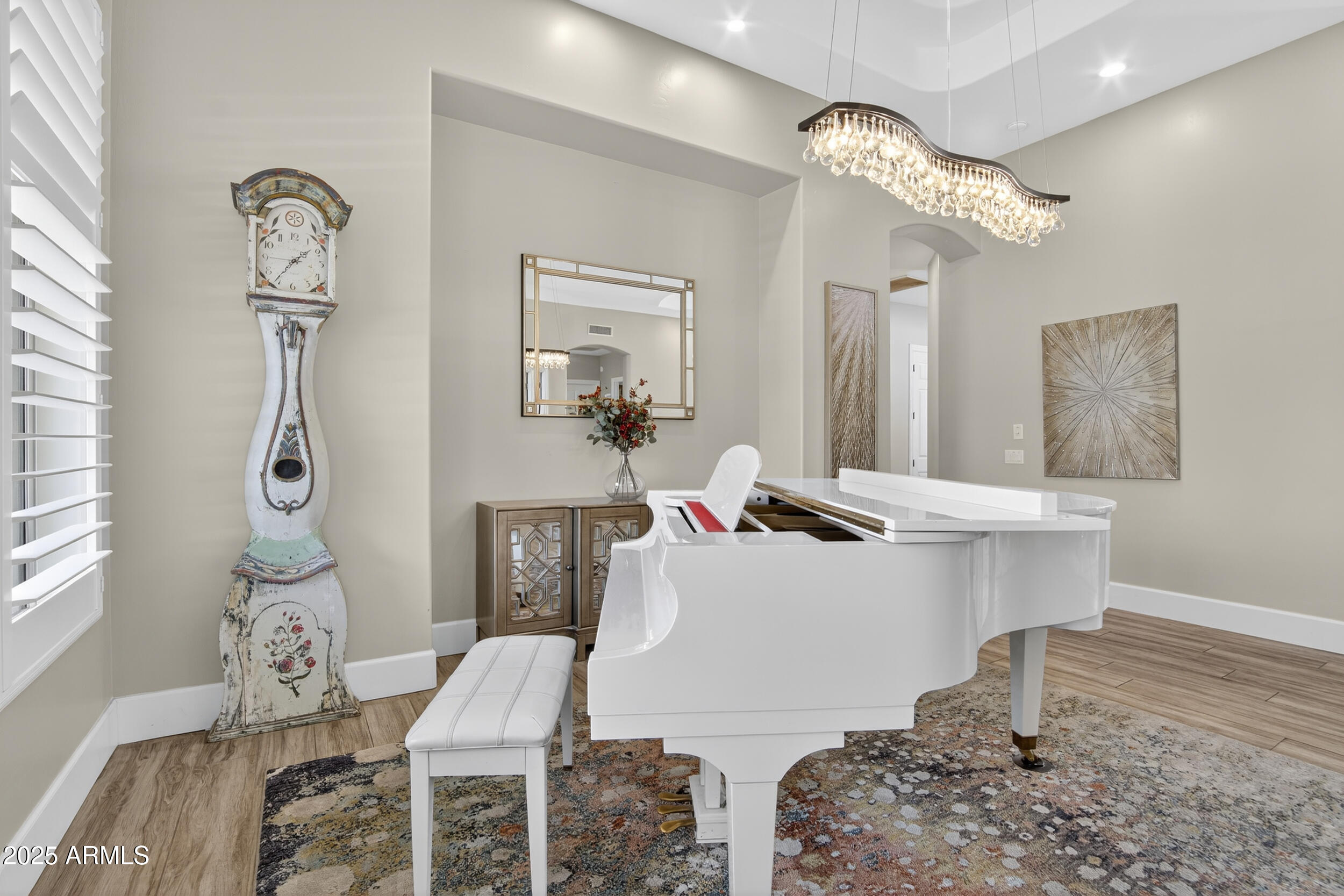 1333 North Cliffside Drive Gilbert, AZ 85234 - Photo 10 of 98 26_053_159_a4m_mg