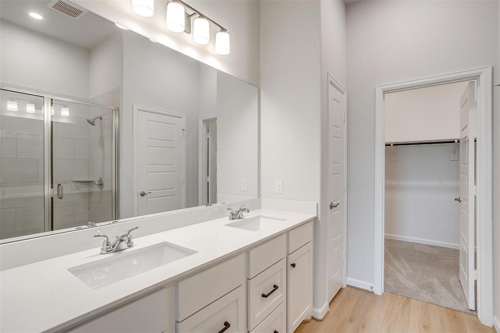 10418 Palmera Road Fort Worth, TX 76126 - Photo 5 of 20