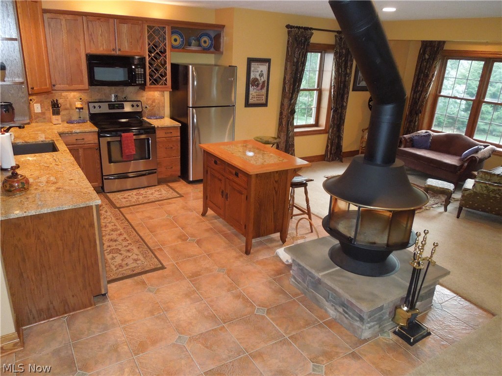 1901 Hollythorne Road Northeast Canton, OH 44721 - Photo 19 of 35 Gallery Image 19