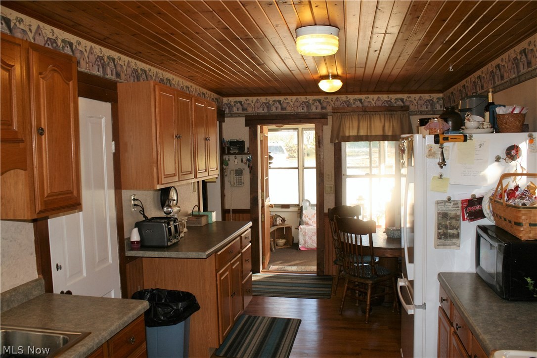 2818 Clay Road Northwest Dellroy, OH 44620 - Photo 15 of 28 Gallery Image 15