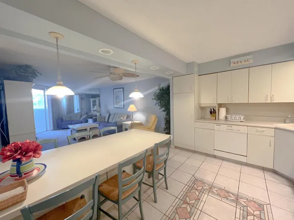 $789,000 | 935 Ocean, Unit 216, Ocean City, NJ 08226