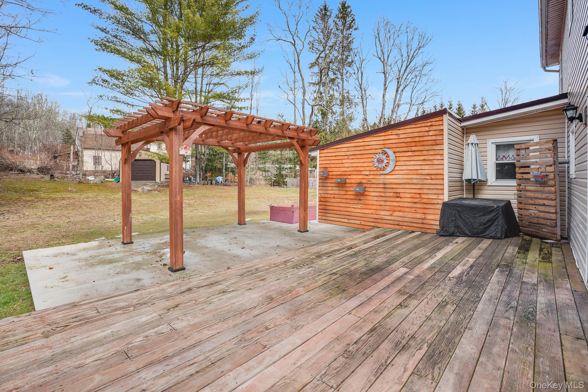 11 Gale Road Mongaup Valley, NY 12762 - Photo 27 of 39 a front view of a house with garden
