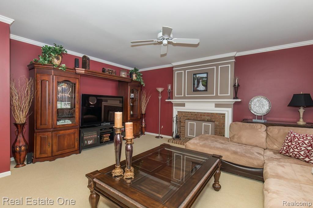 2392 Pleasant View Drive Rochester Hills, MI 48306 - Photo 15 of 39