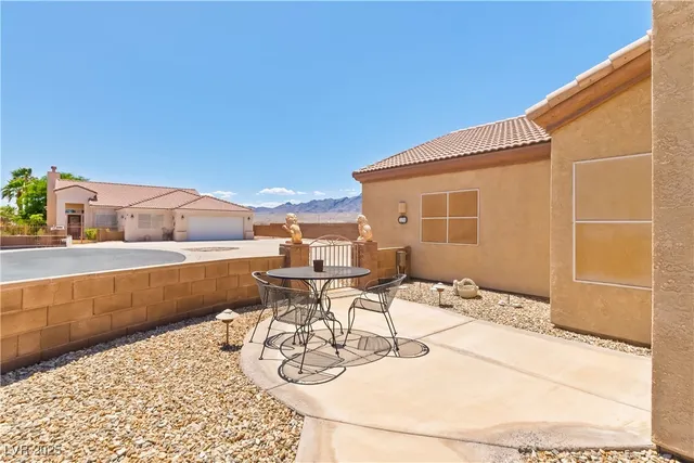$327,000 | 1204 Golf Club Drive, Laughlin, NV 89029