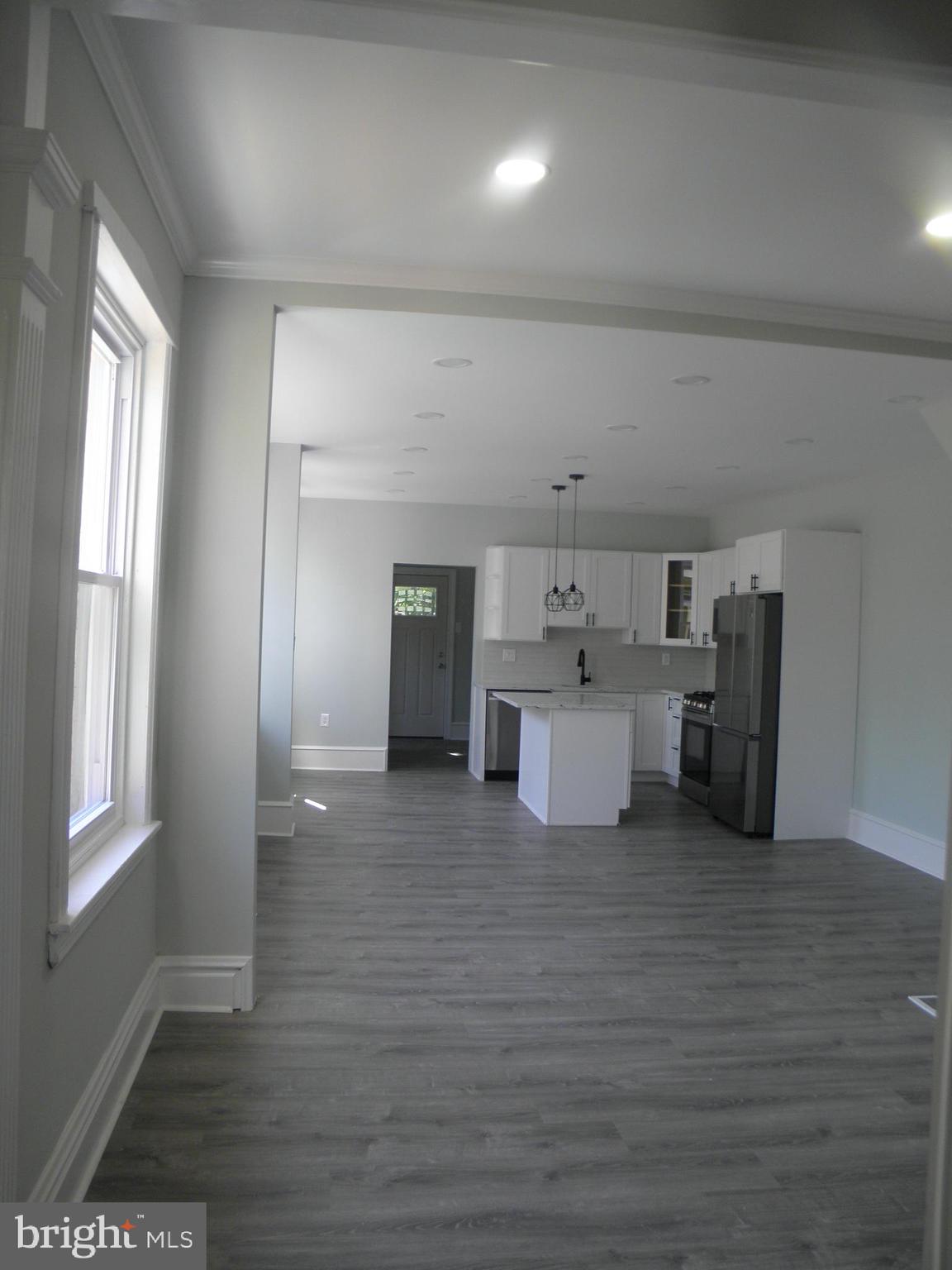 7411 Rising Sun Avenue Philadelphia, PA 19111 - Photo 7 of 39 Gallery Image 7
