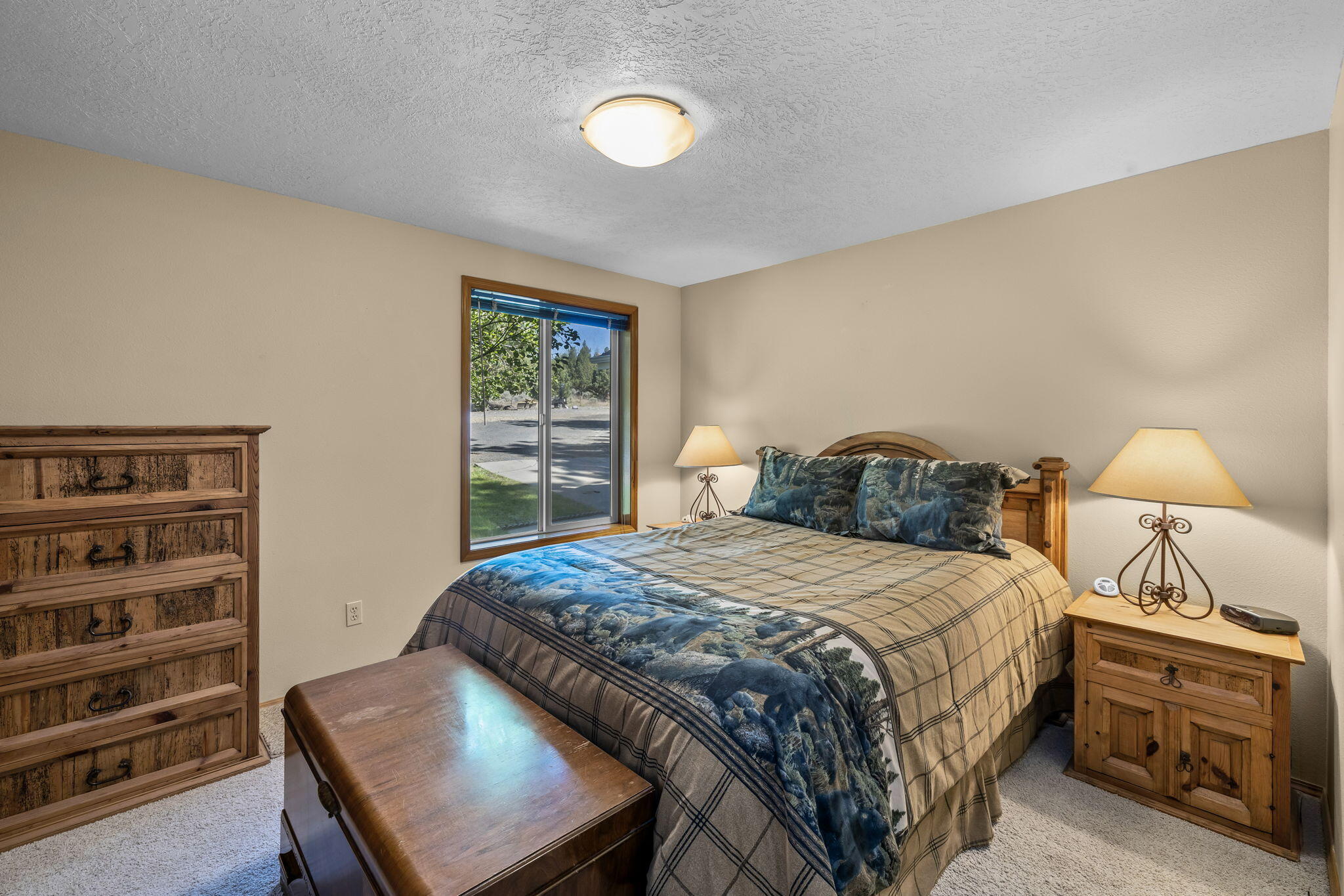60640 Arnold Market Road Bend, OR 97702 - Photo 20 of 42 2024_07_02_60640_arnold_market_road_inte
