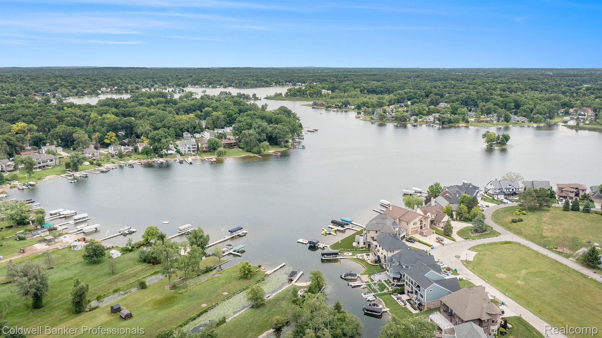 3396 Benstein Road Commerce Township, MI 48382 - Photo 30 of 34 Beautiful Commerce Lake