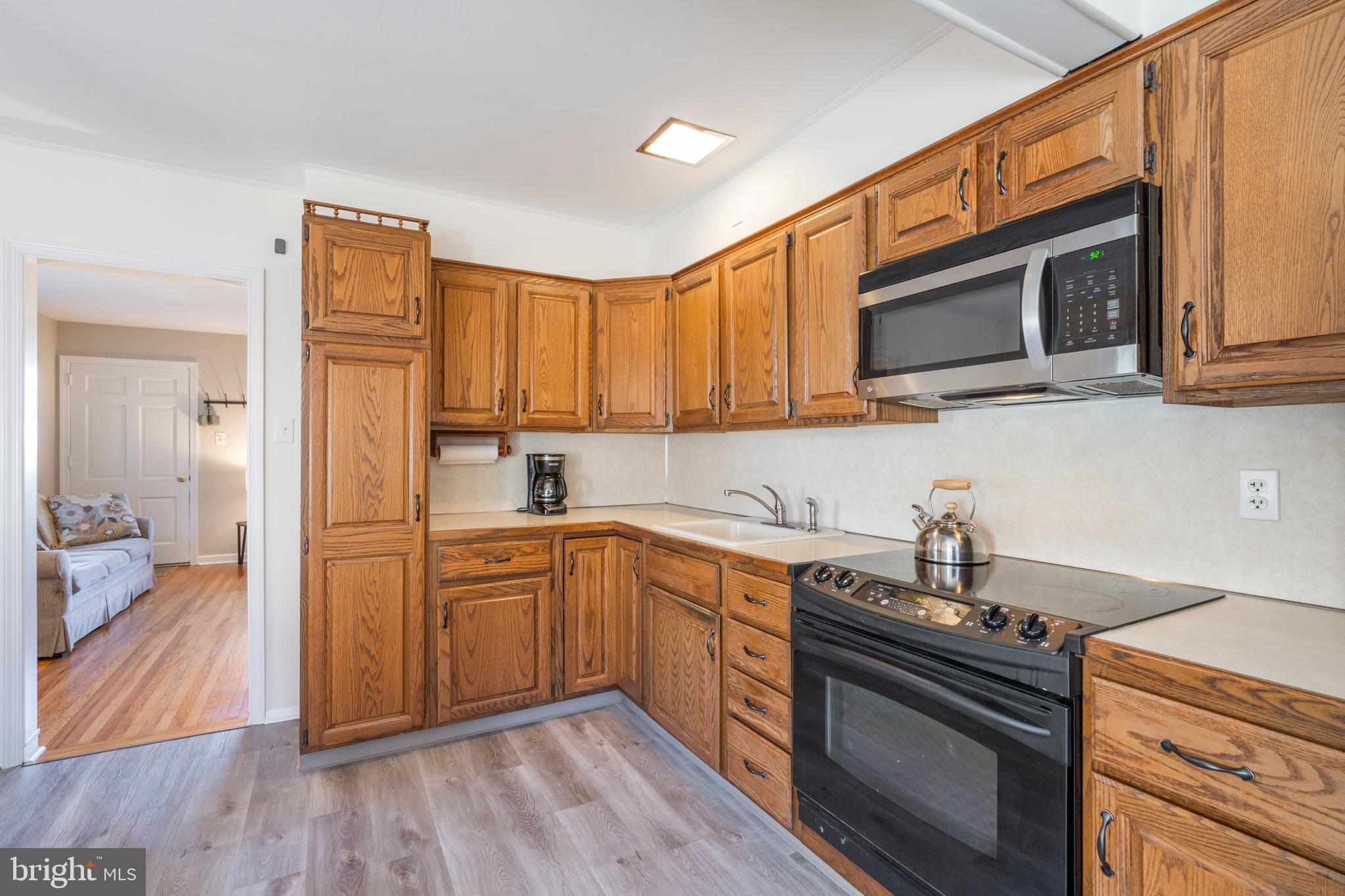 46 Fahnestock Road Malvern, PA 19355 - Photo 10 of 39 Gallery Image 10