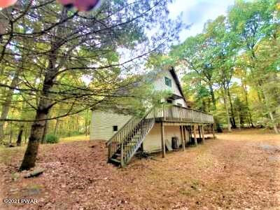 489 Raymondskill Road Milford, PA 18337 - Photo 3 of 19 rivera25