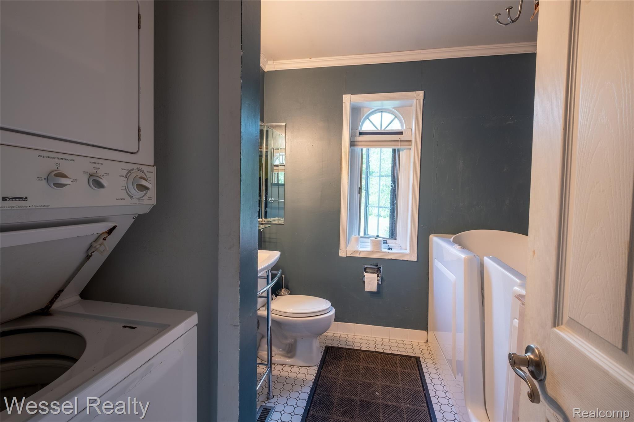 64501 Romeo Plank Road Ray, MI 48096 - Photo 19 of 24 romeo plank-017.jpg