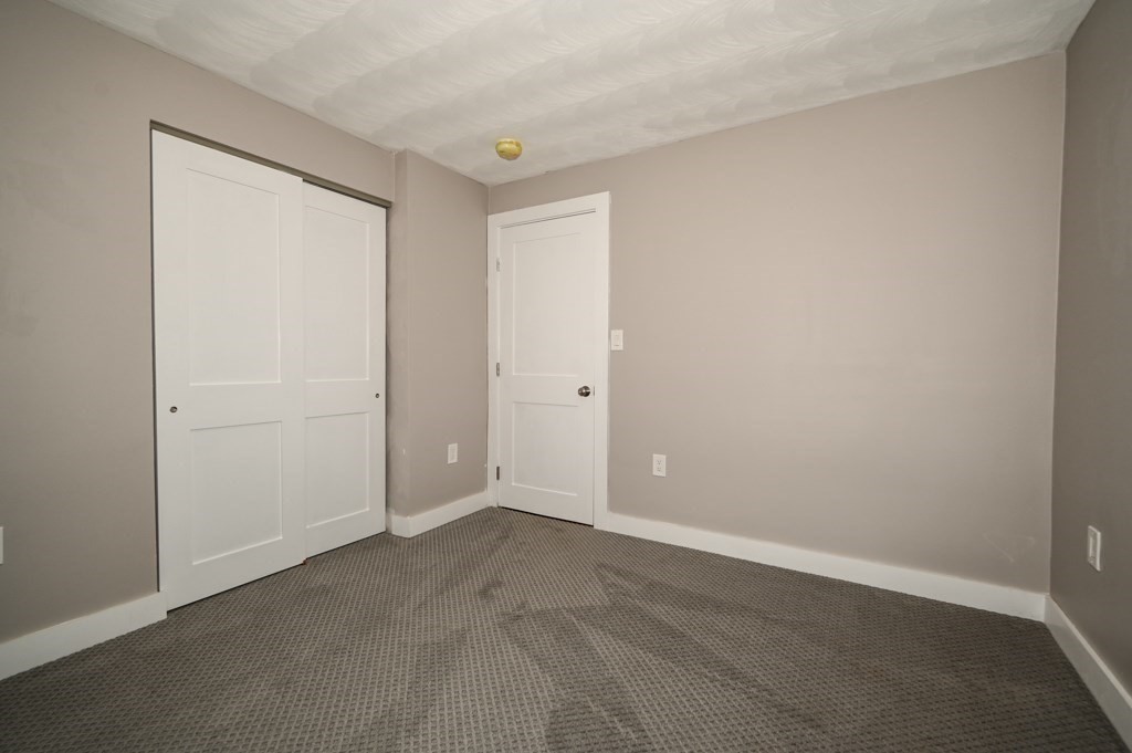 61 Gregory Road Framingham, MA 01701 - Photo 23 of 35