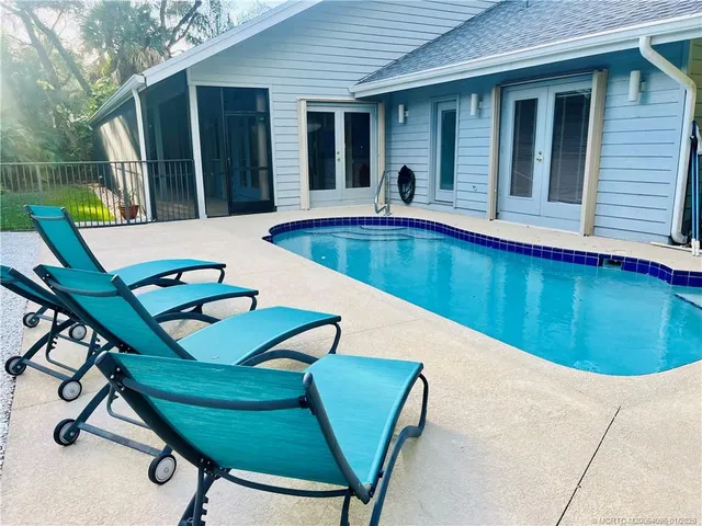 $5,500 | 8 Kingston Court, Stuart, FL 34996