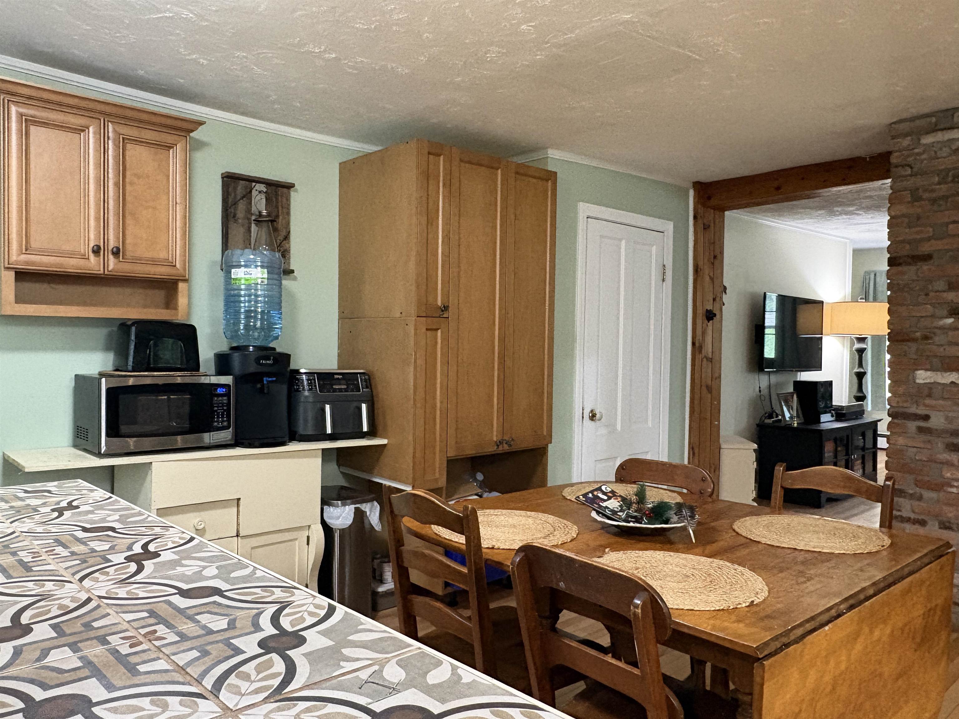 137 Jericho Road Richmond, VT 05477 - Photo 11 of 51