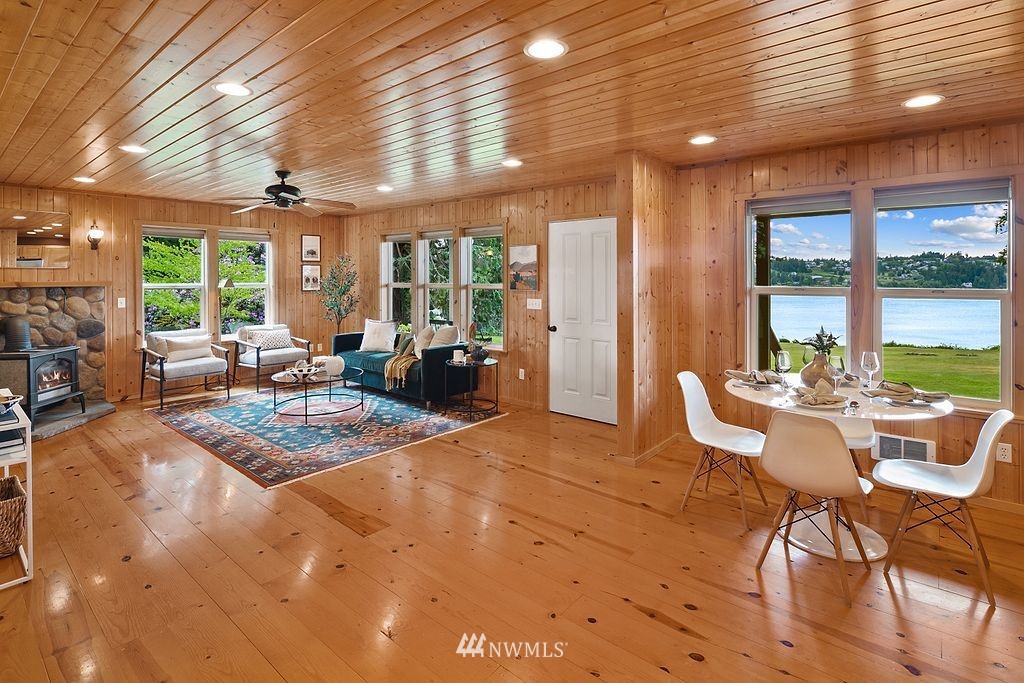 5282 East Harbor Road Freeland, WA 98249 - Photo 7 of 39