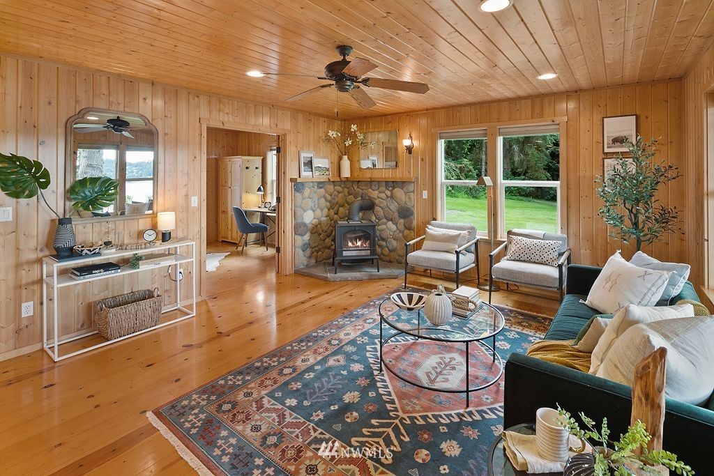 5282 East Harbor Road Freeland, WA 98249 - Photo 8 of 39