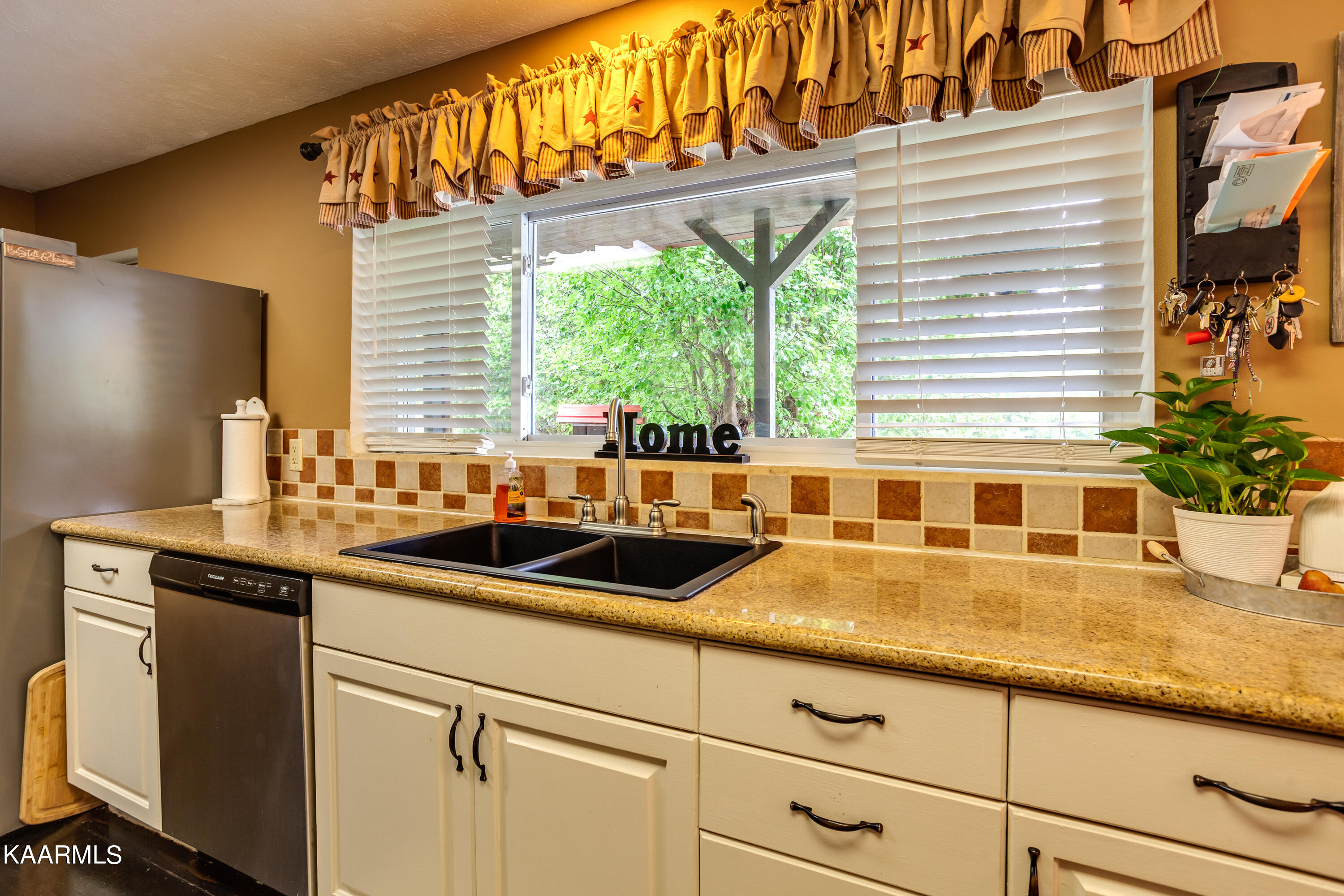 1433 Smith School Road Kodak, TN 37764 - Photo 17 of 49 020220811-1-12469CottonBlossomLnKnoxvill