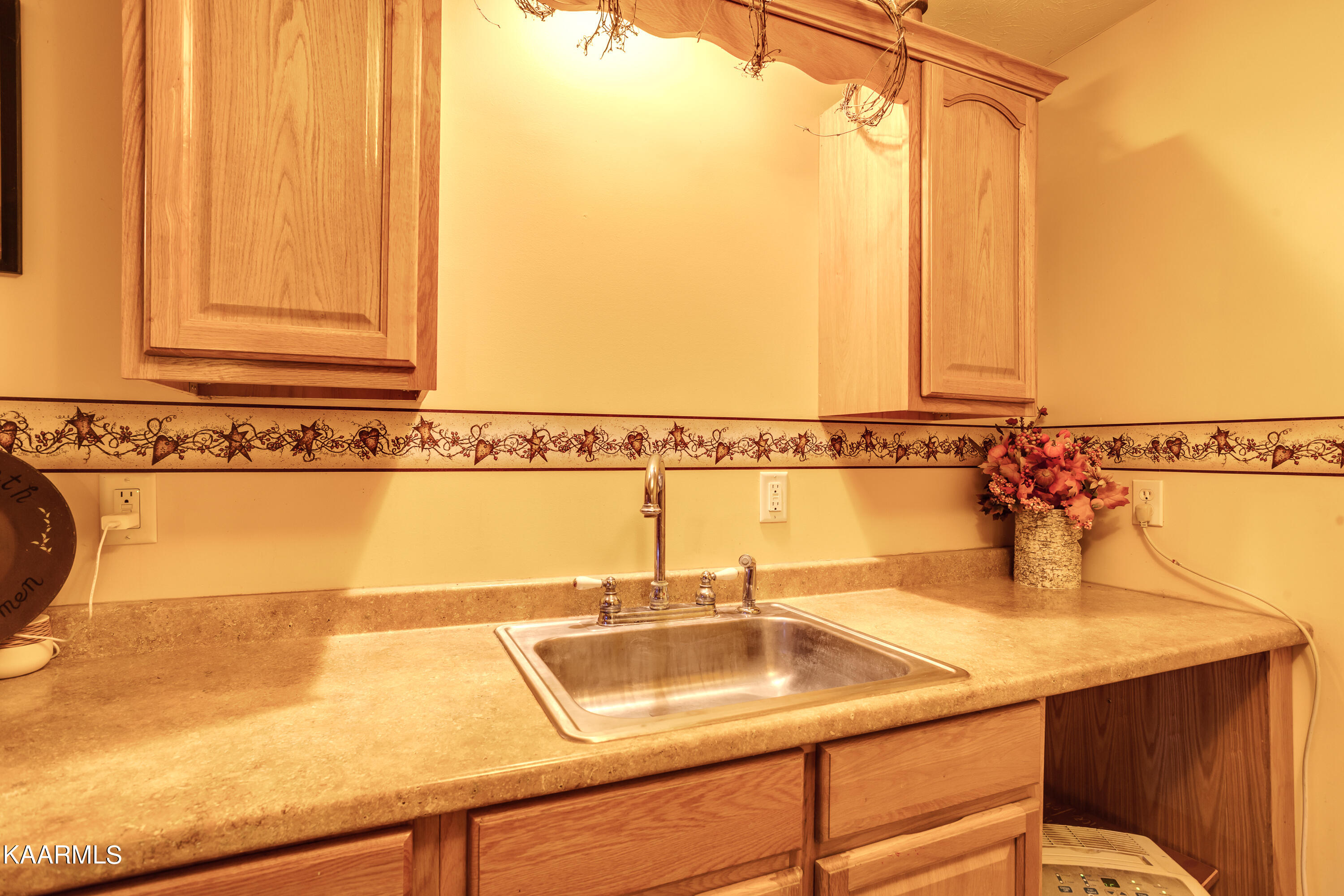 1433 Smith School Road Kodak, TN 37764 - Photo 33 of 49 047220811-1-12469CottonBlossomLnKnoxvill