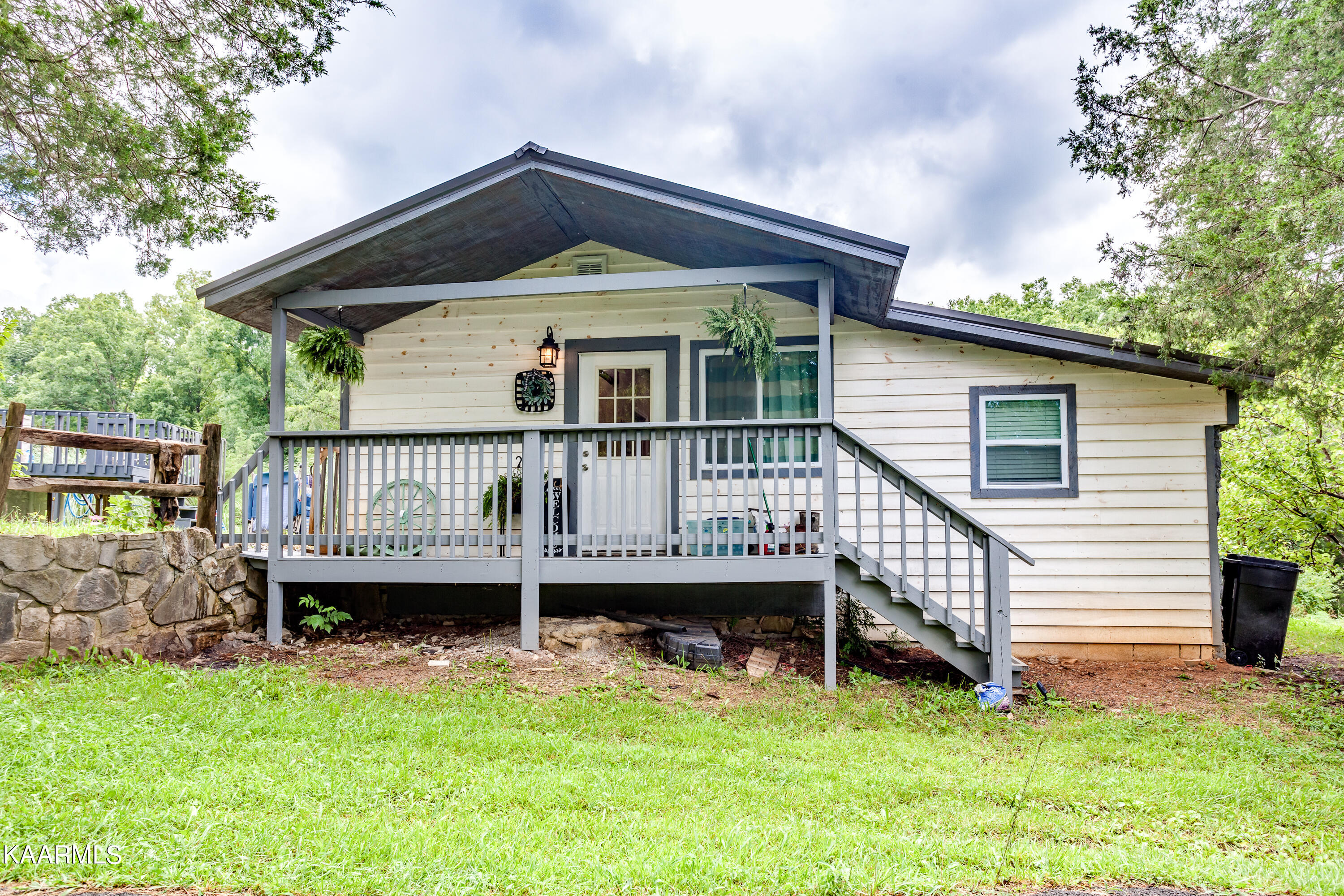 1433 Smith School Road Kodak, TN 37764 - Photo 36 of 49 053220811-1-12469CottonBlossomLnKnoxvill