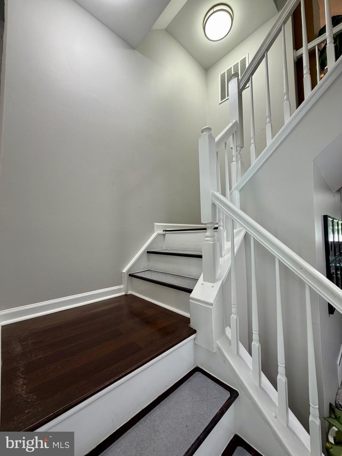 7108 Wheeling Way Gainesville, VA 20155 - Photo 9 of 45 a view of entryway