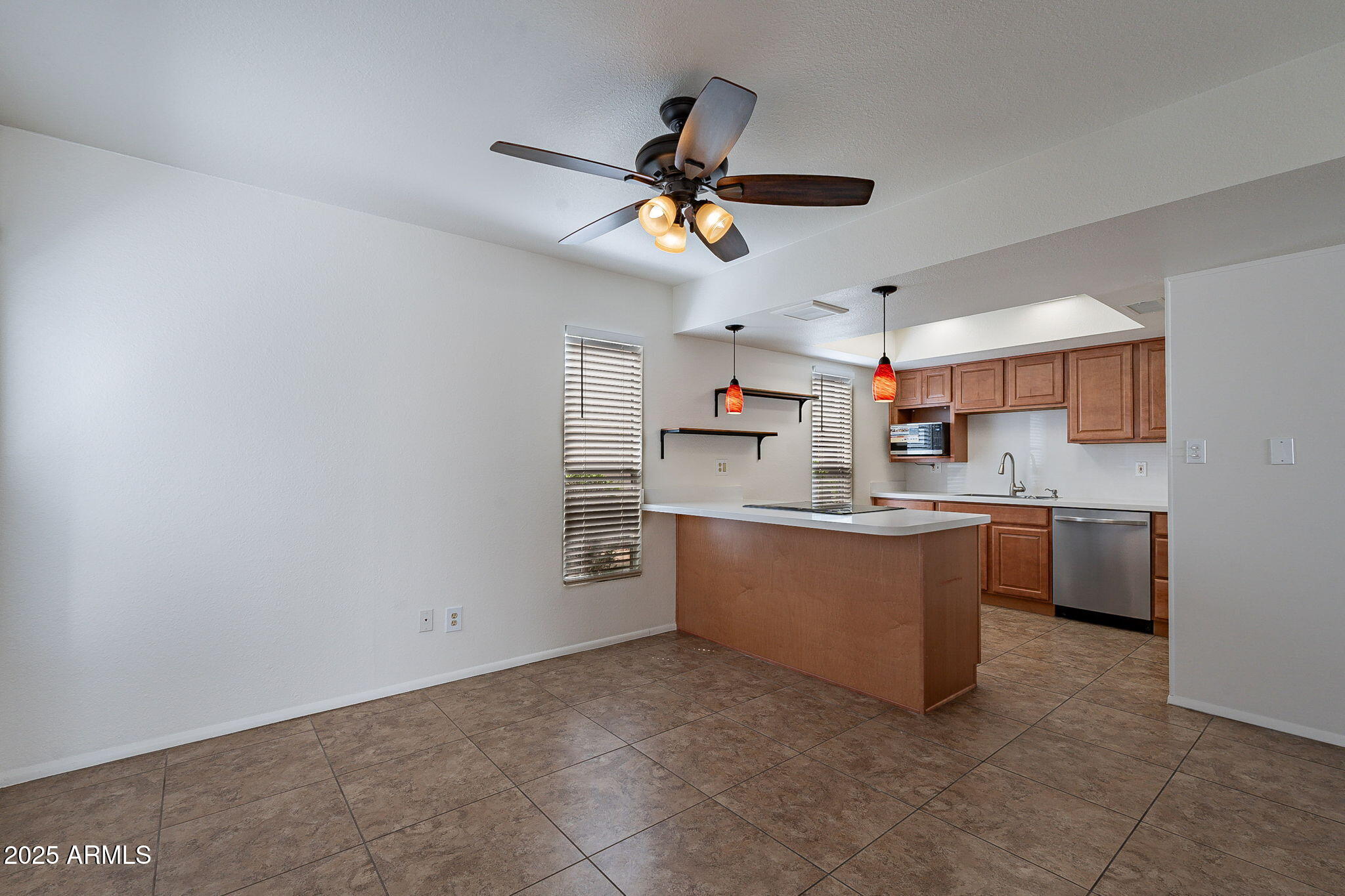 1051 South Dobson Road, Unit 100 Mesa, AZ 85202 - Photo 2 of 13 10-web-or-mls-Dobson-10