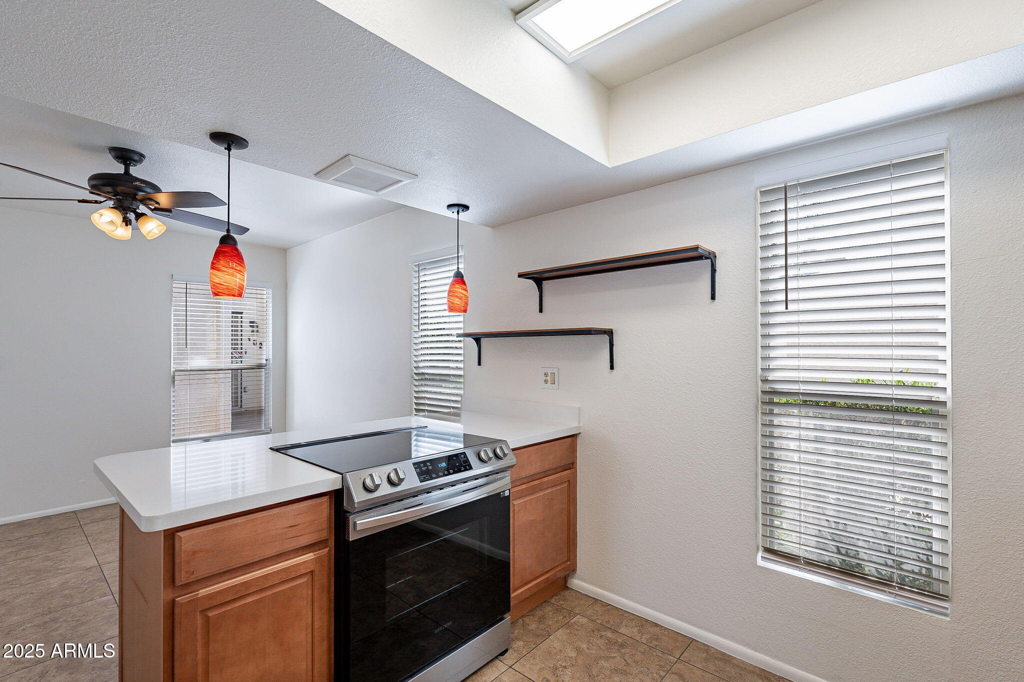 1051 South Dobson Road, Unit 100 Mesa, AZ 85202 - Photo 4 of 13 16-web-or-mls-Dobson-16