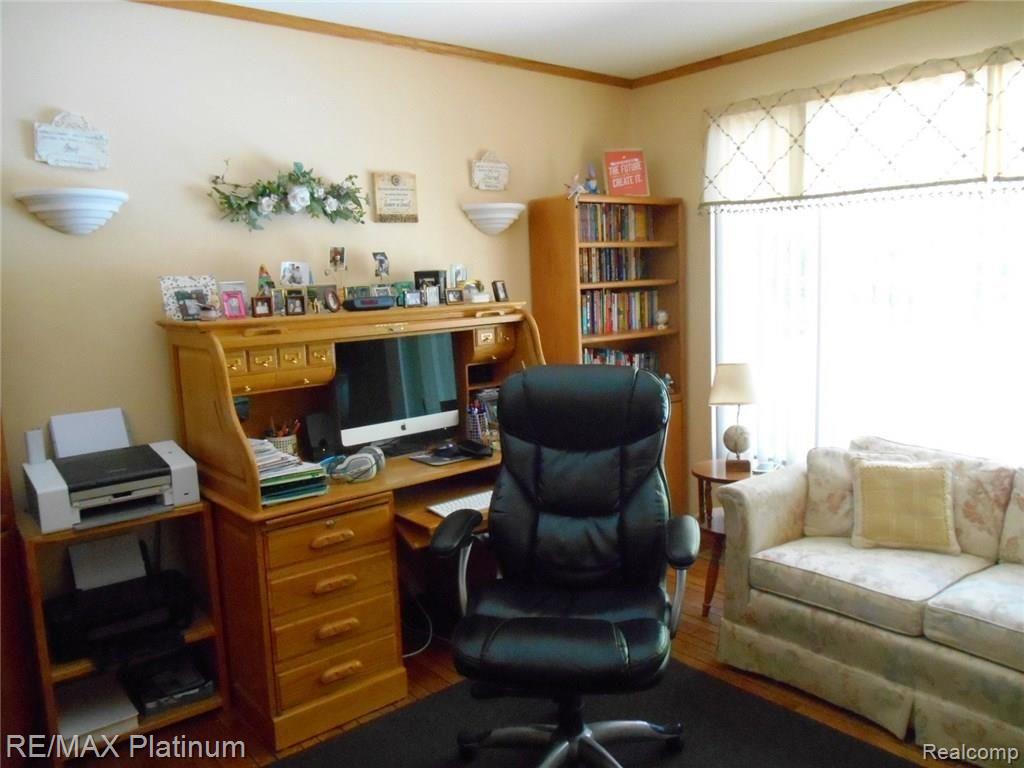 10875 Reynard Road Brighton, MI 48114 - Photo 16 of 52 Formal Dining/ Office