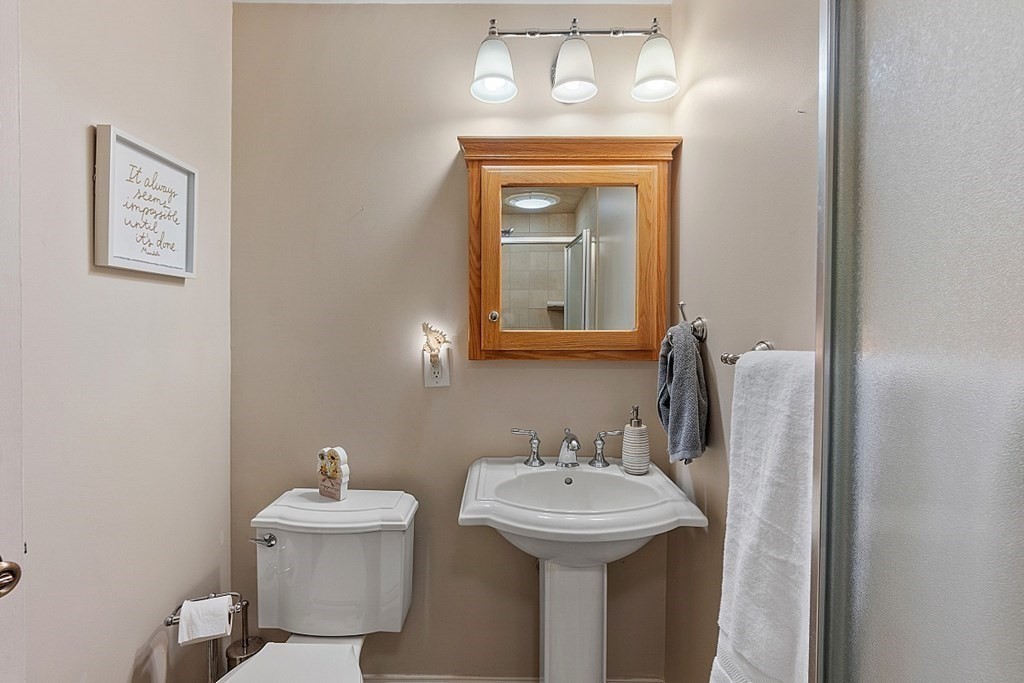 2 Muriel Road Chelmsford, MA 01824 - Photo 20 of 25