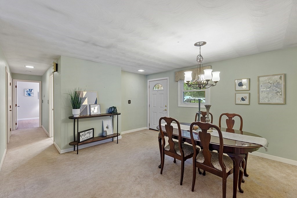 2 Muriel Road Chelmsford, MA 01824 - Photo 4 of 25