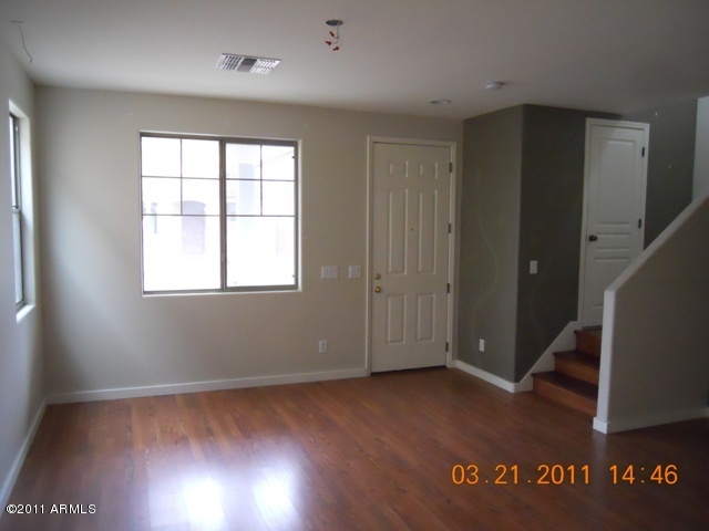 3925 South Rim Road Gilbert, AZ 85297 - Photo 4 of 20 living2