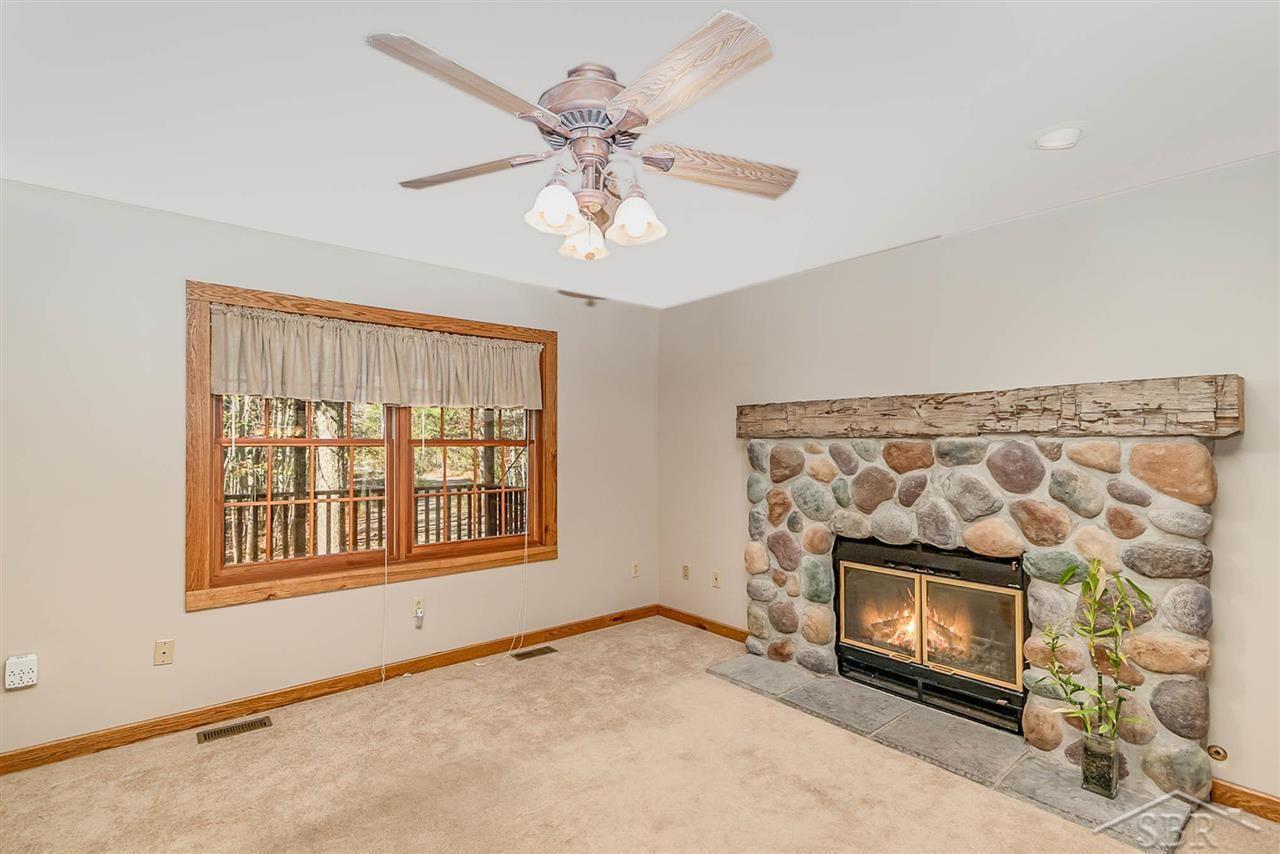 897 South East County Line Road Shepherd, MI 48883 - Photo 4 of 38