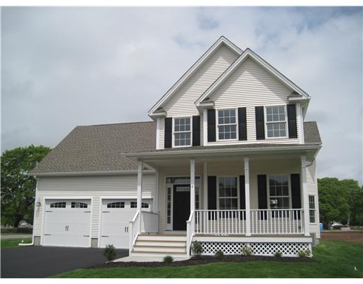 4 Hubbard Street Westerly, RI 02891 - Photo 1 of 12 Exterior Front.