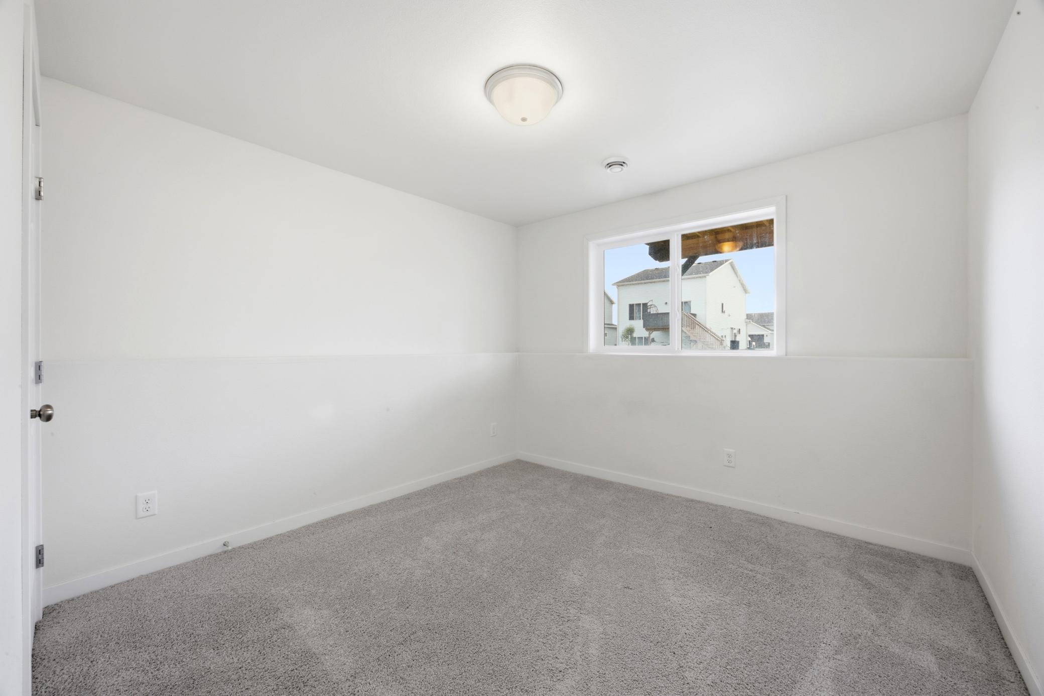 2506 Fulton Loop South Fargo, ND 58104 - Photo 19 of 28