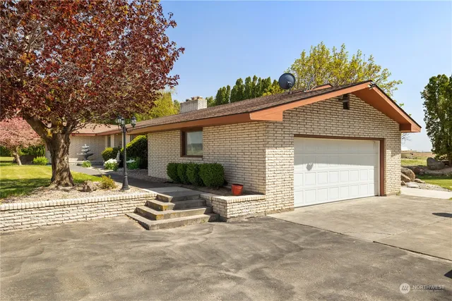 $630,000 | 1817 West Herman Road, Othello, WA 99344