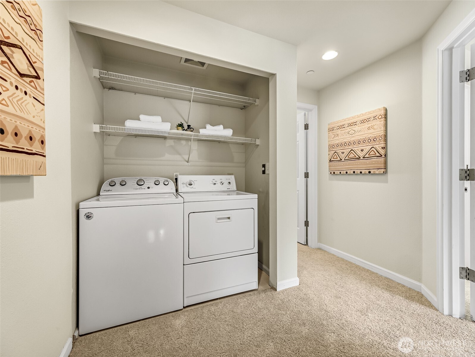 2300 Jefferson Avenue Northeast, Unit I137 Renton, WA 98056 - Photo 25 of 40 a utility room with dryer and washer