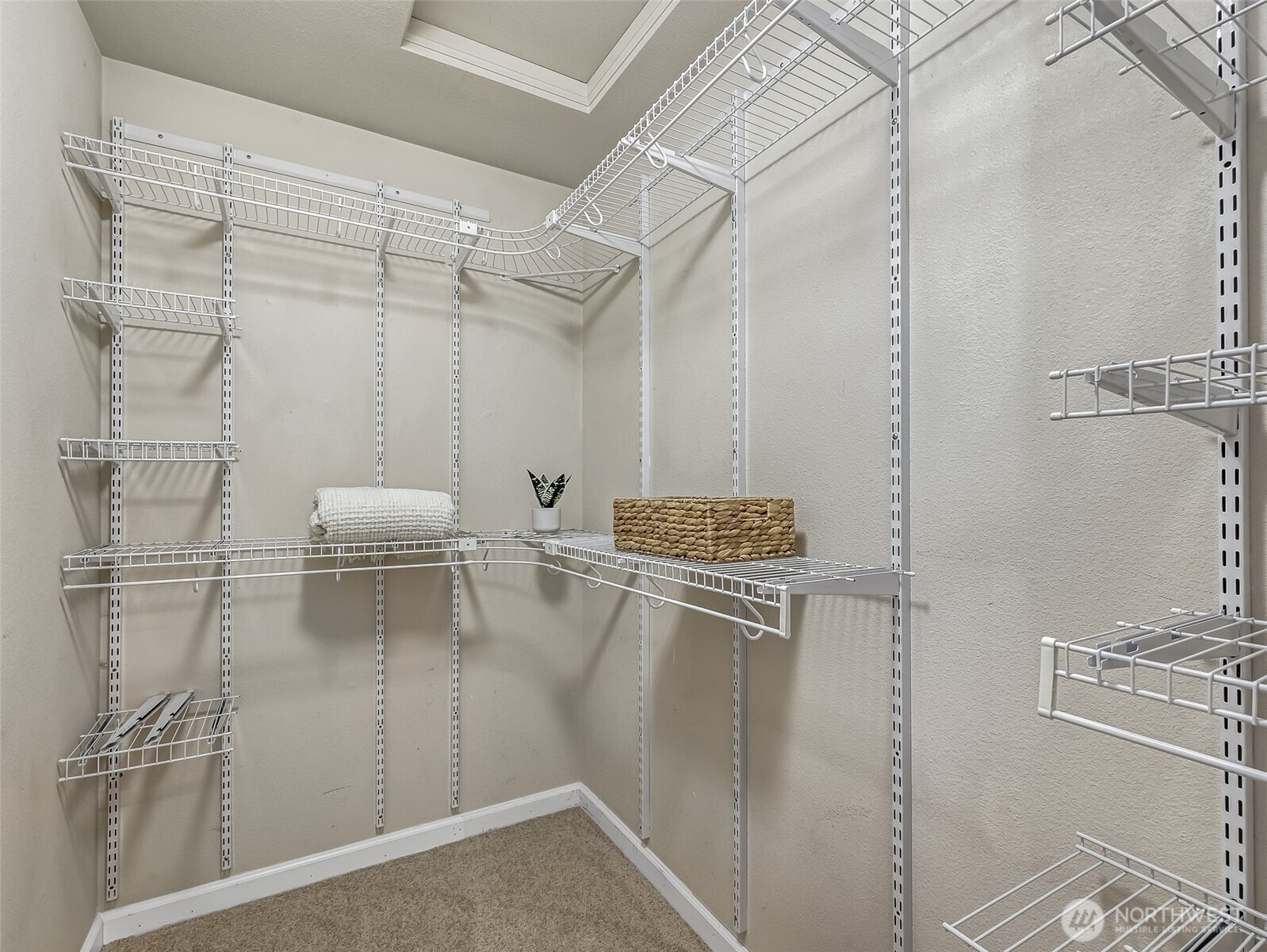 2300 Jefferson Avenue Northeast, Unit I137 Renton, WA 98056 - Photo 30 of 40 a room with a washer and dryer