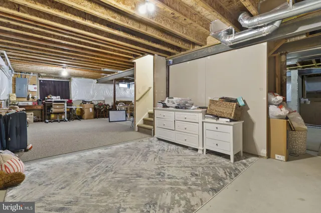 a view of a storage & utility room