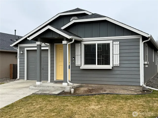 $345,000 | 1242 Southwest Carver Street, College Place, WA 99324