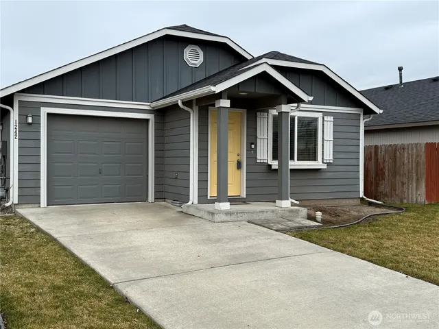 $345,000 | 1242 Southwest Carver Street, College Place, WA 99324