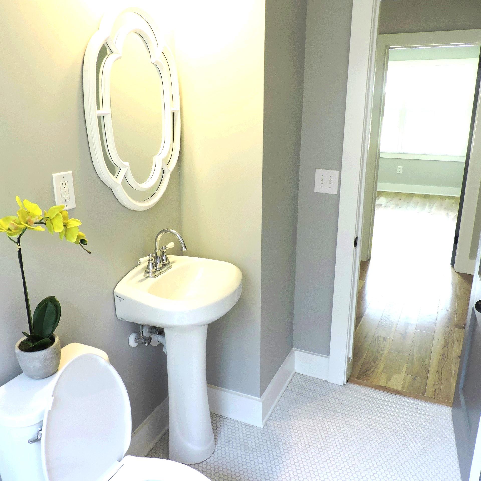 3 Tovey Road Charleston, SC 29407 - Photo 9 of 24 HallBath2