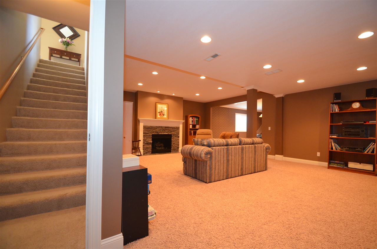 1605 Oak Ridge Washington, IL 61571 - Photo 33 of 36 Gallery Image 33
