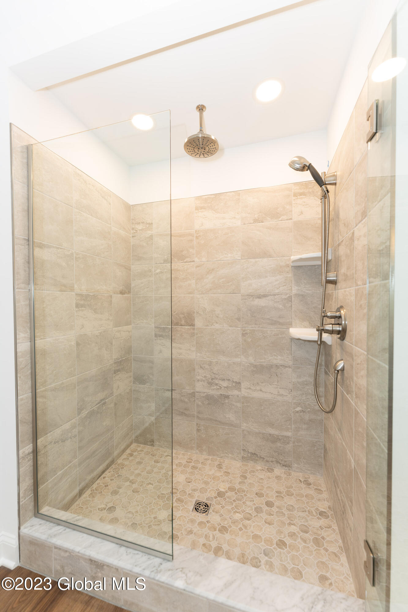 13 Appleton Street Ballston, NY 12019 - Photo 33 of 45 7 Master 8