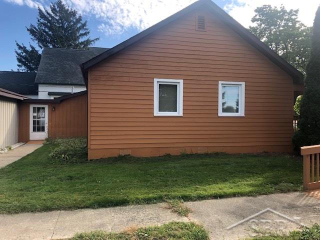 6315 King Road Bridgeport, MI 48722 - Photo 3 of 7 31397785-2.JPG