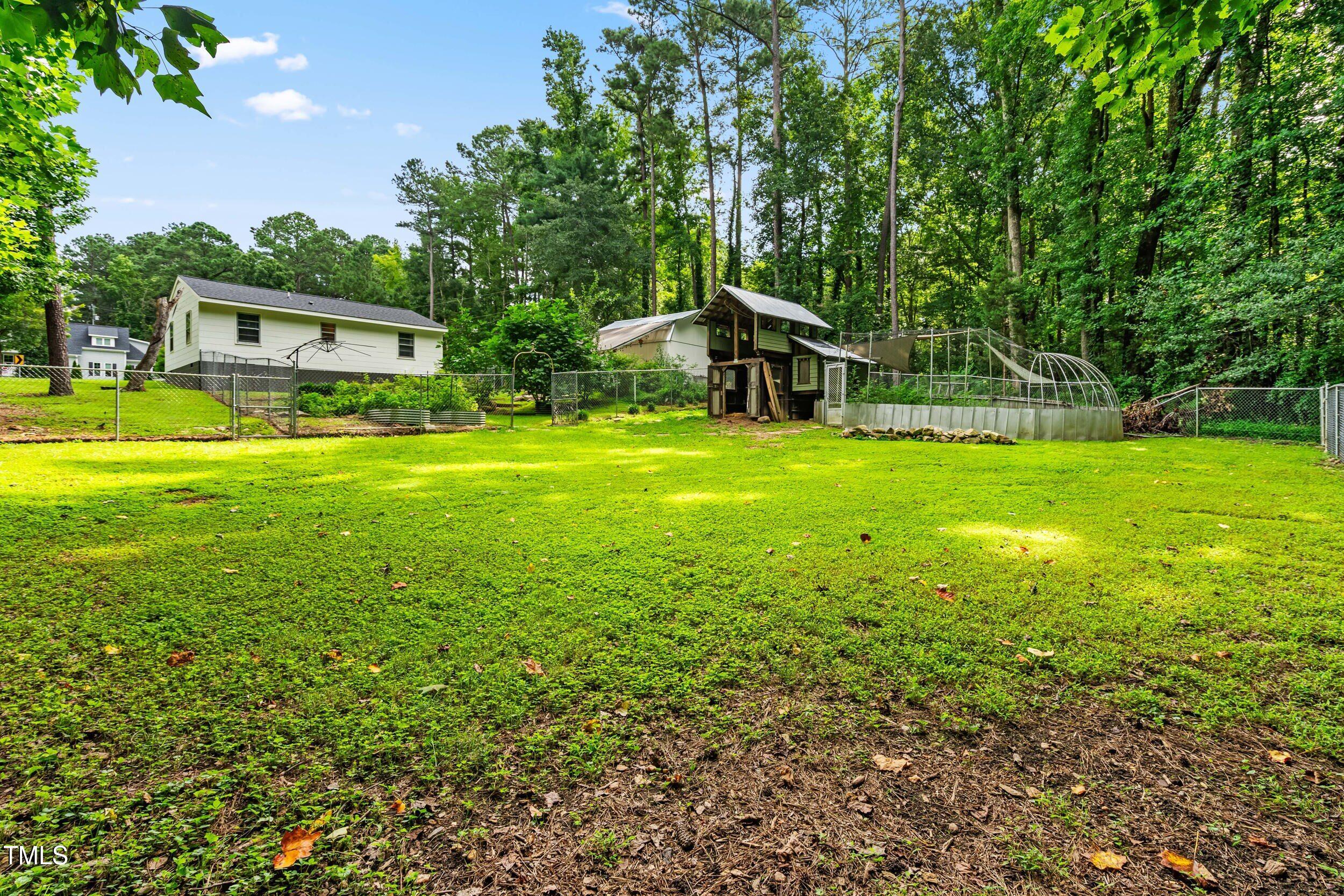 5817 Countryview Lane Raleigh, NC 27606 - Photo 19 of 23 cv field